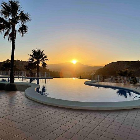 Tranquility, Sun, Breathtaking Views & 7 Minutes Drive To Sea Apartment Бенитачел Екстериор снимка